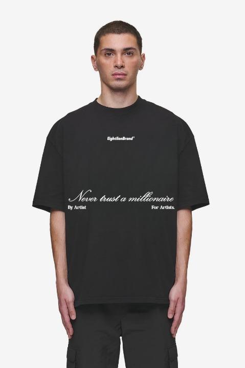 OVERSIZE T-SHIRT NEVER TRUST A MILLIONAIRE